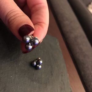 Black pearl post earring